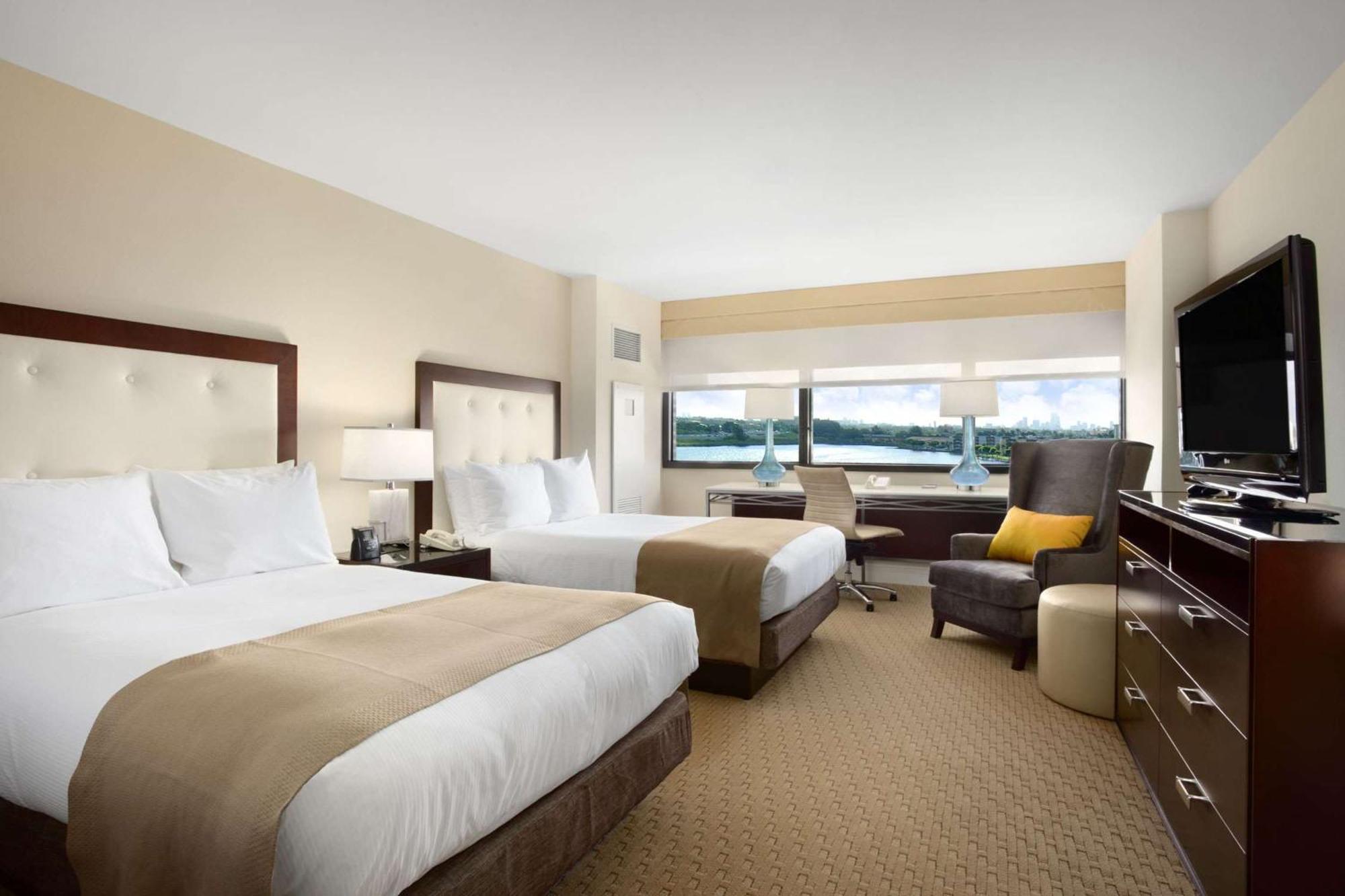 ฮิลตัน ไมอามี แอร์พอร์ต บลู ลากูน Hotel ภายนอก รูปภาพ