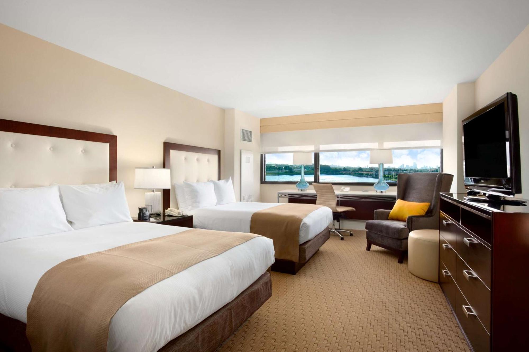 ฮิลตัน ไมอามี แอร์พอร์ต บลู ลากูน Hotel ภายนอก รูปภาพ