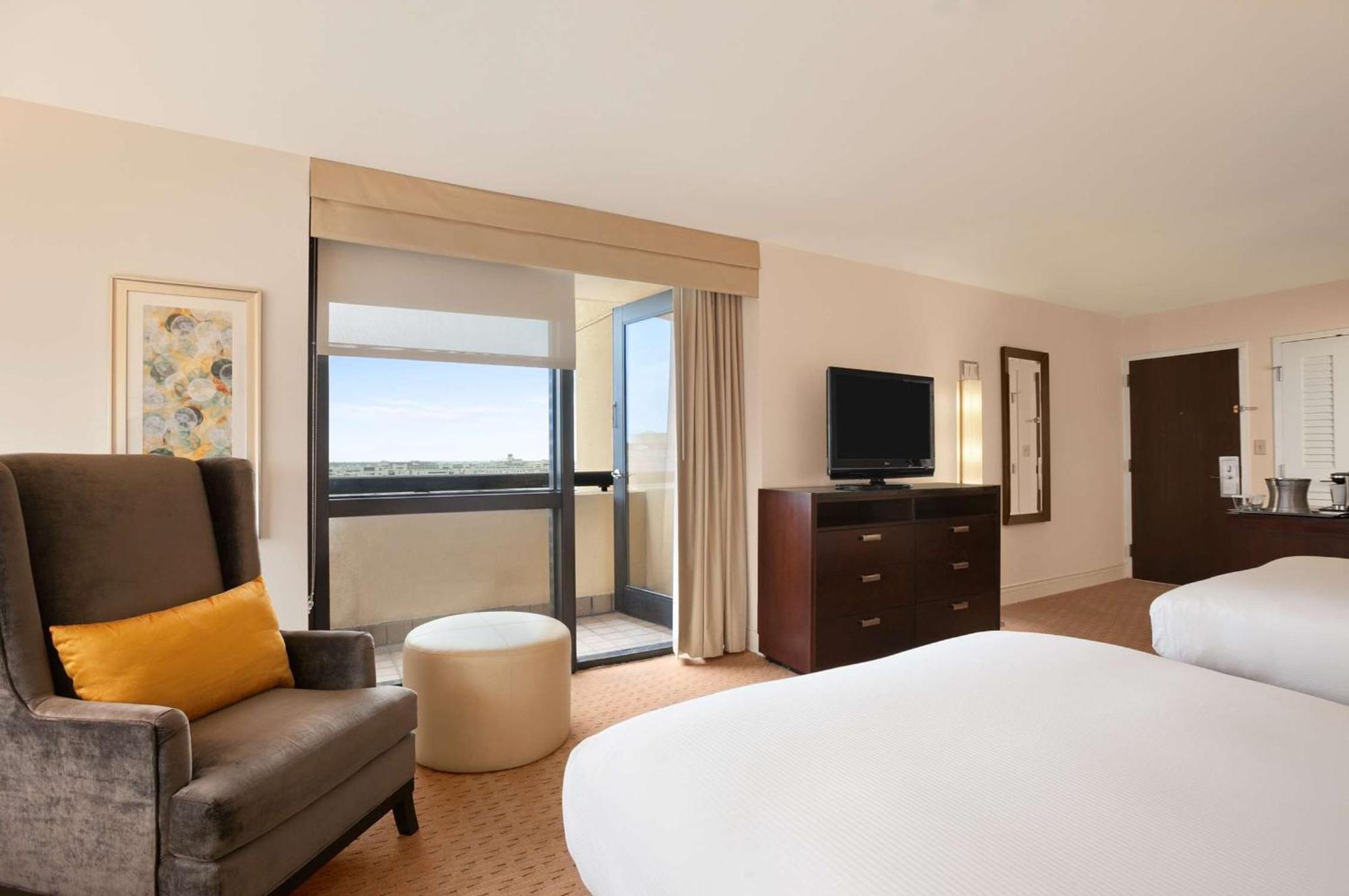 ฮิลตัน ไมอามี แอร์พอร์ต บลู ลากูน Hotel ภายนอก รูปภาพ